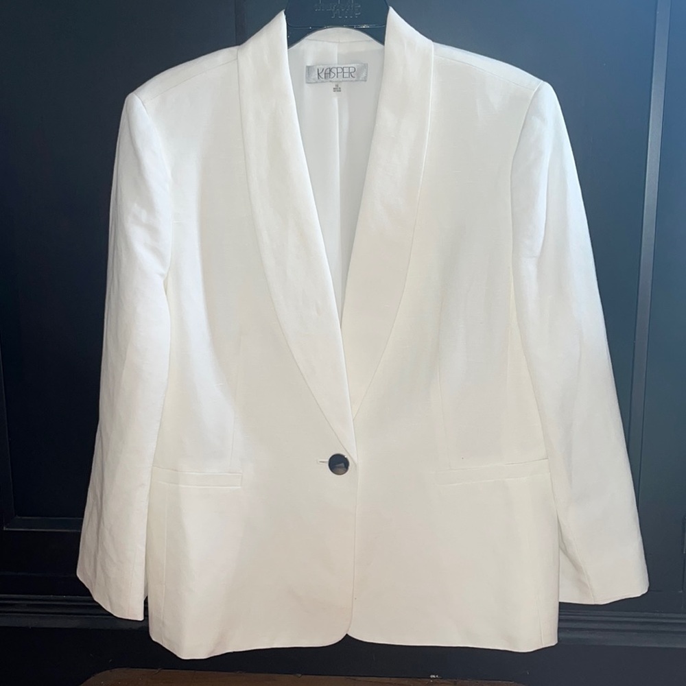 White Linen-Blend Kasper Blazer, Size 16, New Without Tags